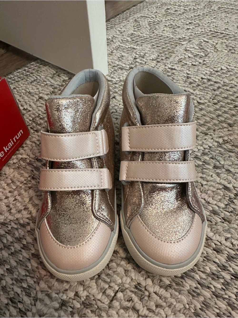 See Kai Run Kids Metallic Pink Glitter Hook-and-Loop Dean Adapt Sneakers